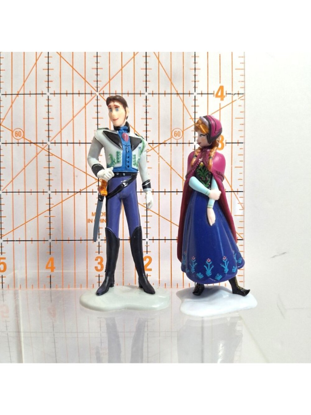 Disney Frozen Anna & Hans PVC Figures 3.5" Cake Toppers - Picture 7 of 8